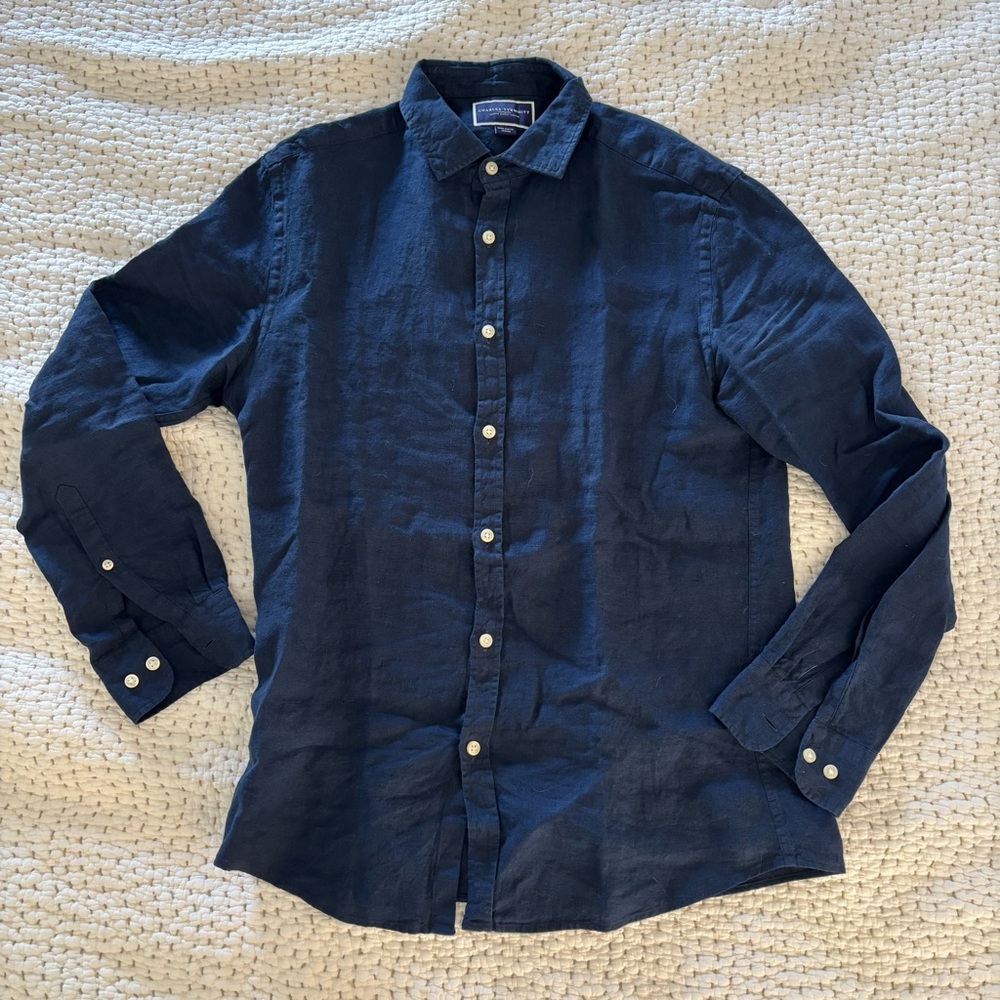 Charles Tyrwhitt Men's Navy Blue Button-Up Shirt